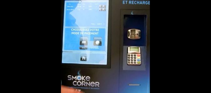 Distributeur automatique e-liquide et e-cigarette